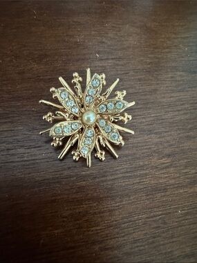 Gold Crystal Snowflake Brooch with Pearl Center - Women Jewelry